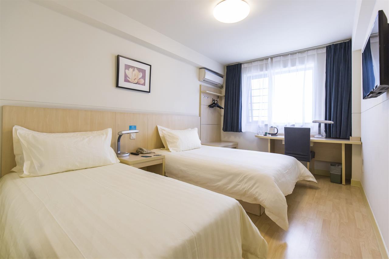 Jingjiang Inn Shanghai Hutai Road Экстерьер фото