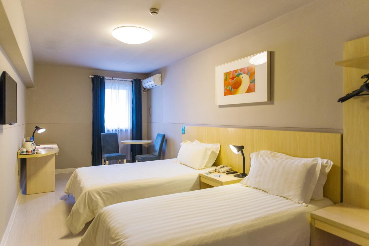 Jingjiang Inn Shanghai Hutai Road Экстерьер фото