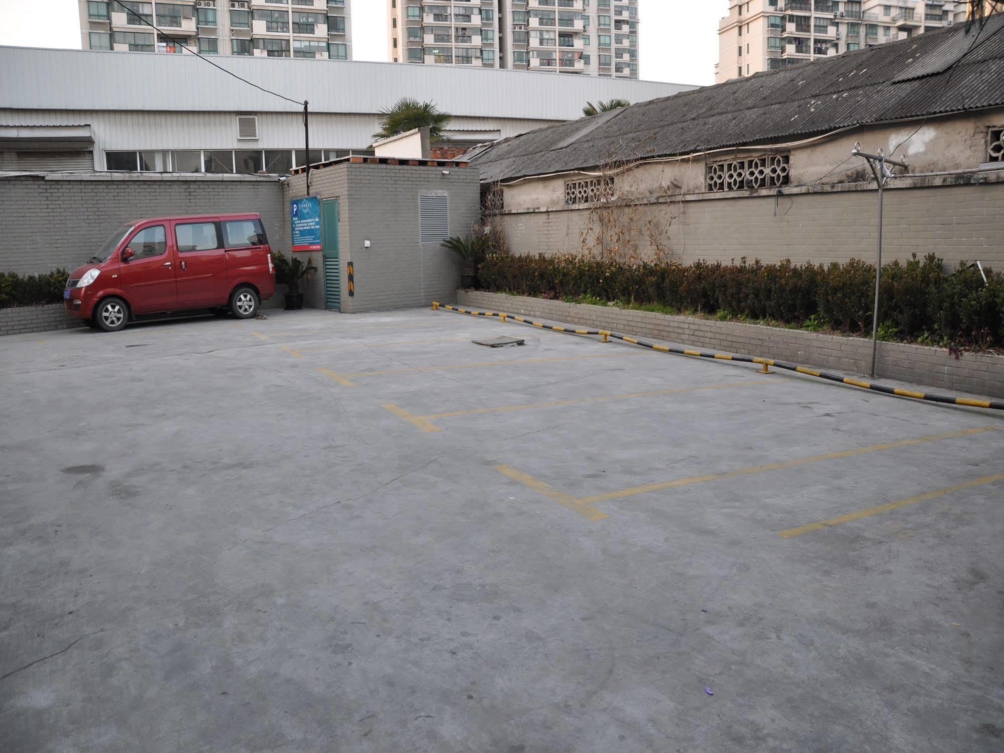 Jingjiang Inn Shanghai Hutai Road Экстерьер фото